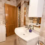 Lazini Dvori - Two Bedroom Stone House With Private Pool *