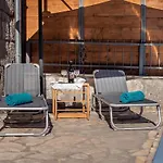 ヴィラ Lazini Dvori - Two Bedroom Stone House With Private Pool Staševica