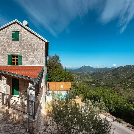 Lazini Dvori - Two Bedroom Stone House With Private Pool * Stasevica