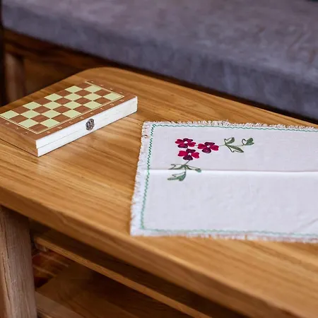 Lazini Dvori - Two Bedroom Stone House With Private Pool