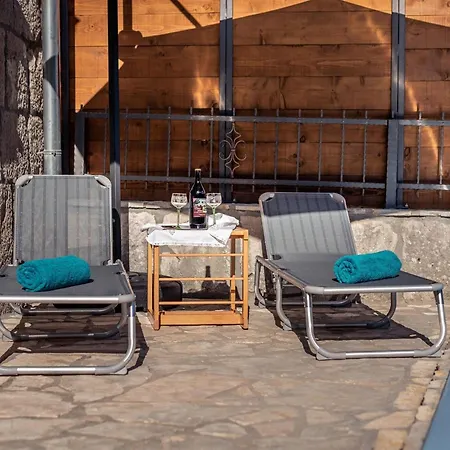 Villa Lazini Dvori - Two Bedroom Stone House With Private Pool Stasevica