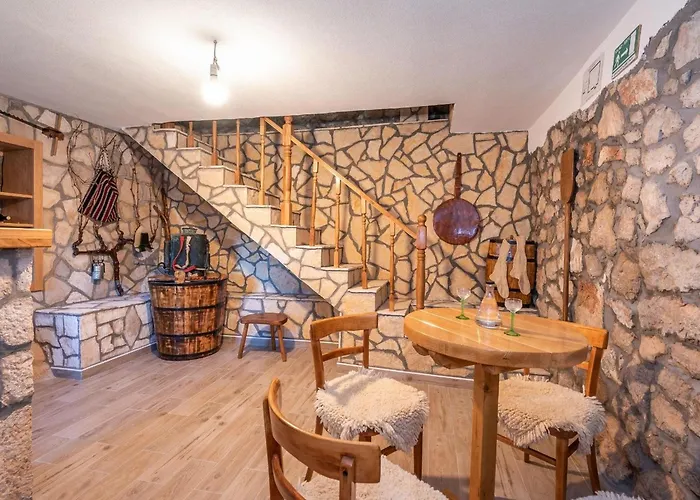 Villa Lazini Dvori - Two Bedroom Stone House With Private Pool *