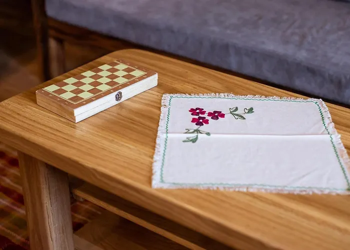 Lazini Dvori - Two Bedroom Stone House With Private Pool